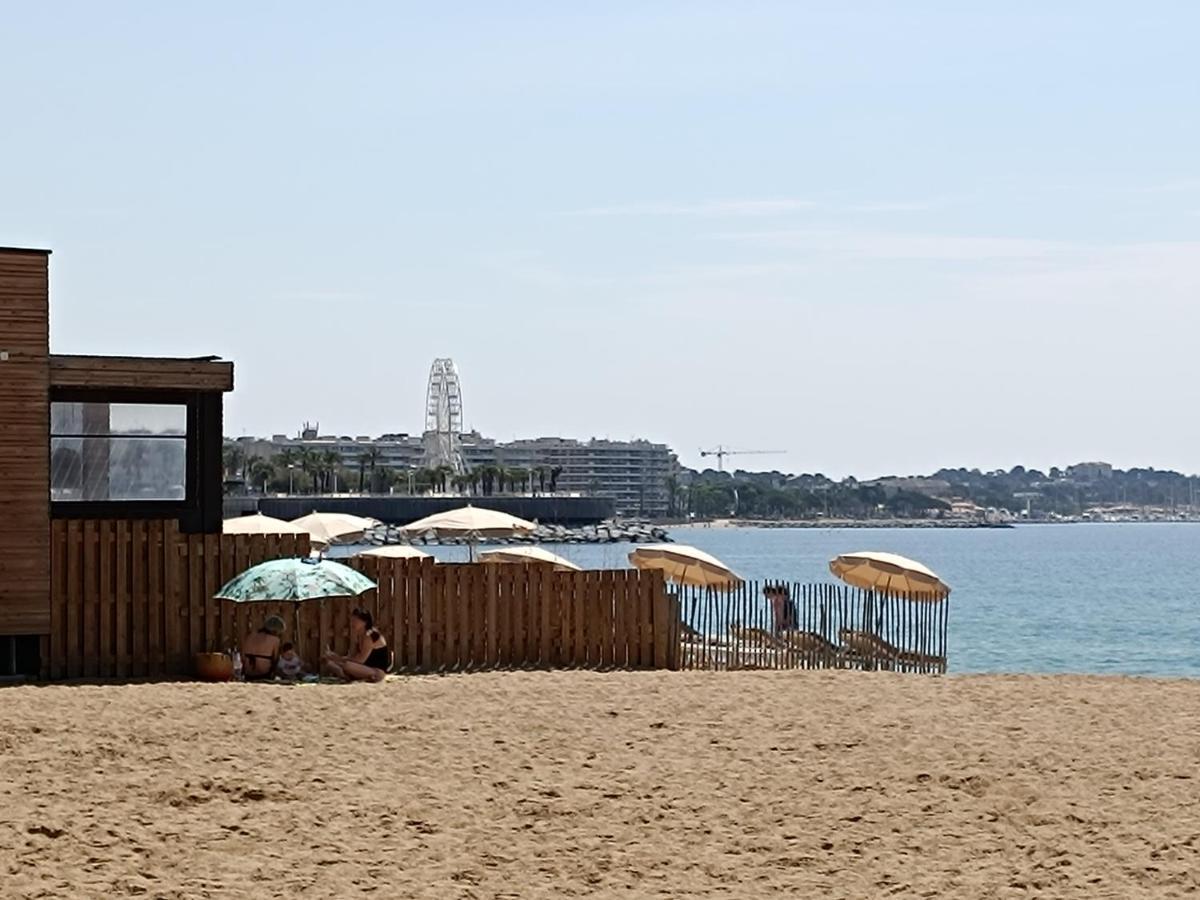 Appartement A 50 Metres De La Plage Frejus Exterior photo